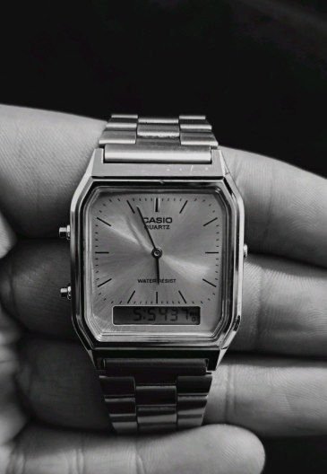 Classic Square Dial Digital-Analog Watch