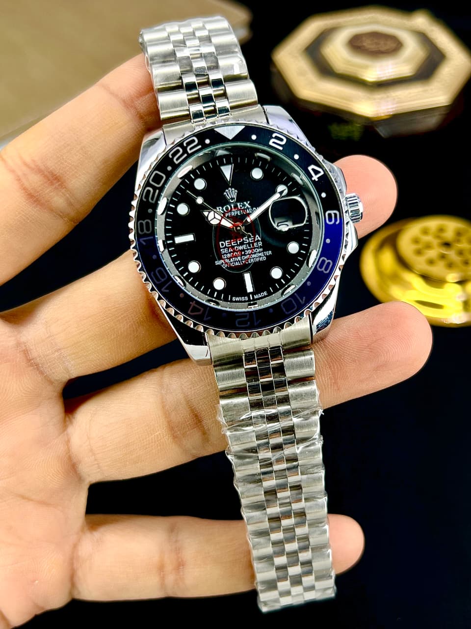 Luxury Stainless Steel Men's Wrist Watch – Black Dial Edition  Product Title 2